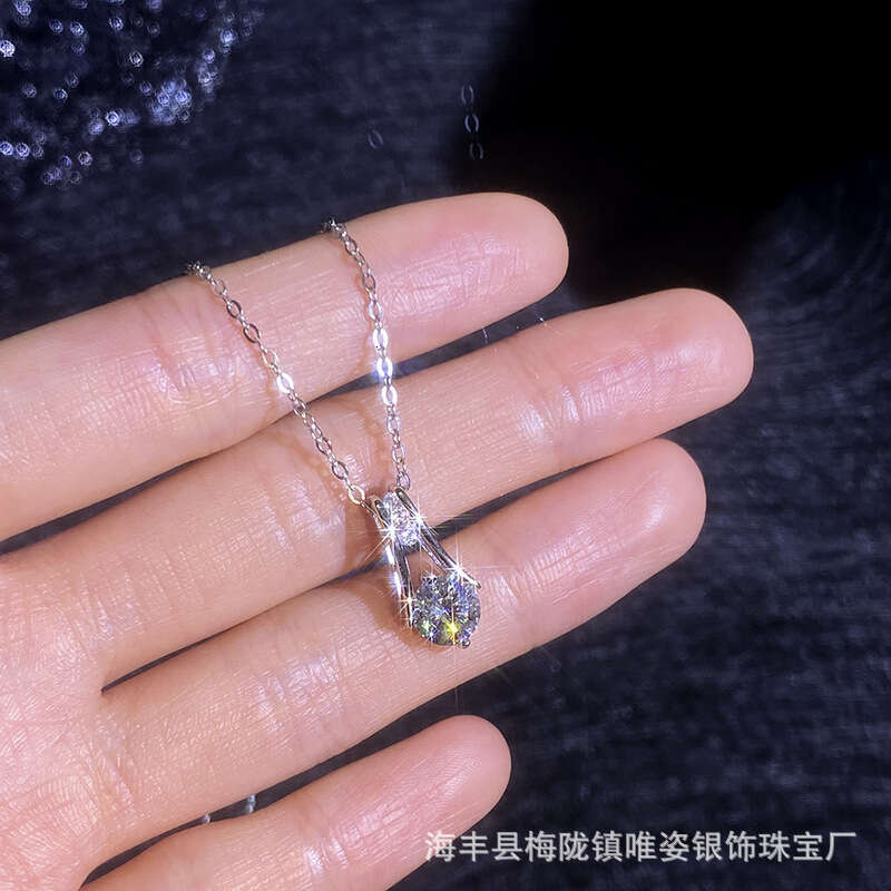 Hot S925ale S925 S925terling S925ier Pendant S925imple Light MoiS925S925anite Necklace for Women 996