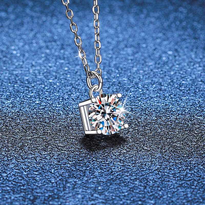 S925 Pure S925ier Women, Elegant and S925imple Geometric Four-Prong Pendant, 1 caratS925 MoiS925S925anite Necklace for Women 4db