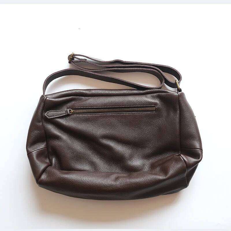 Elegant Designer Style Female Messenger Purse Versatile Single Strapped Squared Accessory for Daily Use