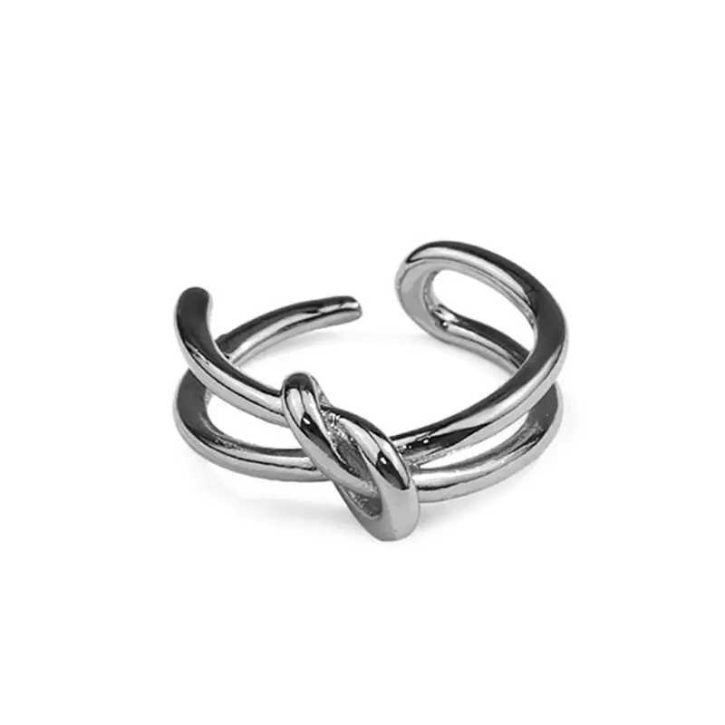 2022 K-pop New Felix Same Style Twist Ring INS Trend Mens Jewelry Metal Hip-hop Rock Style Simple Accessories Couple Gift Y250704