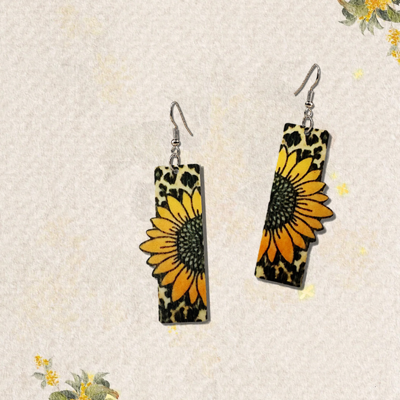 1 Pair Of Suower Earrings Asymmetric Style Leopard Print Acrylic