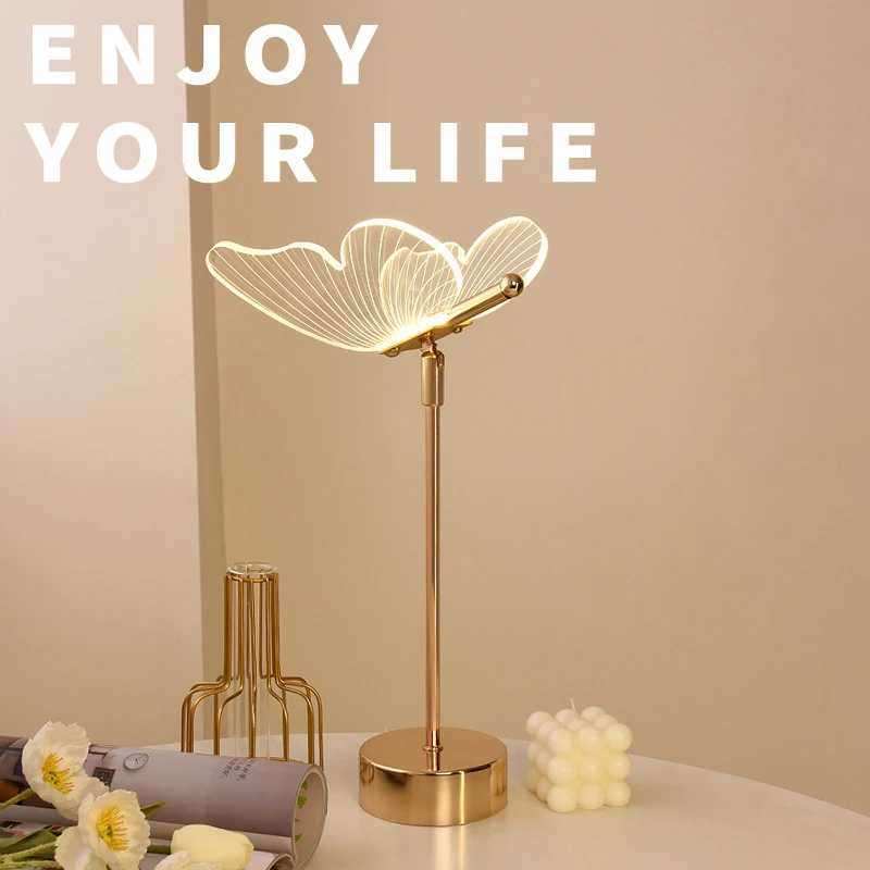 Butterfly Led Table Lamp Retro Gold Acrylic Desk Lamps Hotel Villa Art For Living Room Bedside Desktop Decor Led Night Lights XJ250703