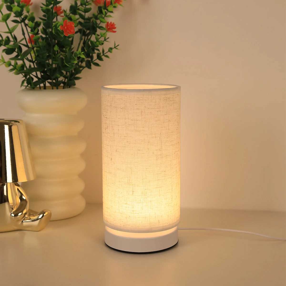 Fabric Cylinder Desk Lamp Linen Lampshade LED Home Lighting Decoration Desk Lamp Suitable for Bedroom Lighting XJ250703