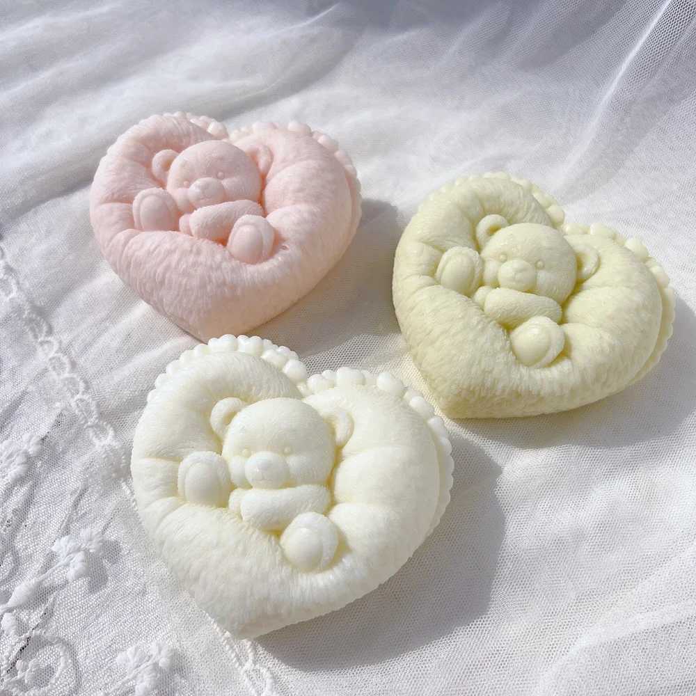 Sleeping Bear In Heart Shape Candle Mold Valentines Day Gift Idea Bear Silicone Mold Home Decor Wedding Gift W250704