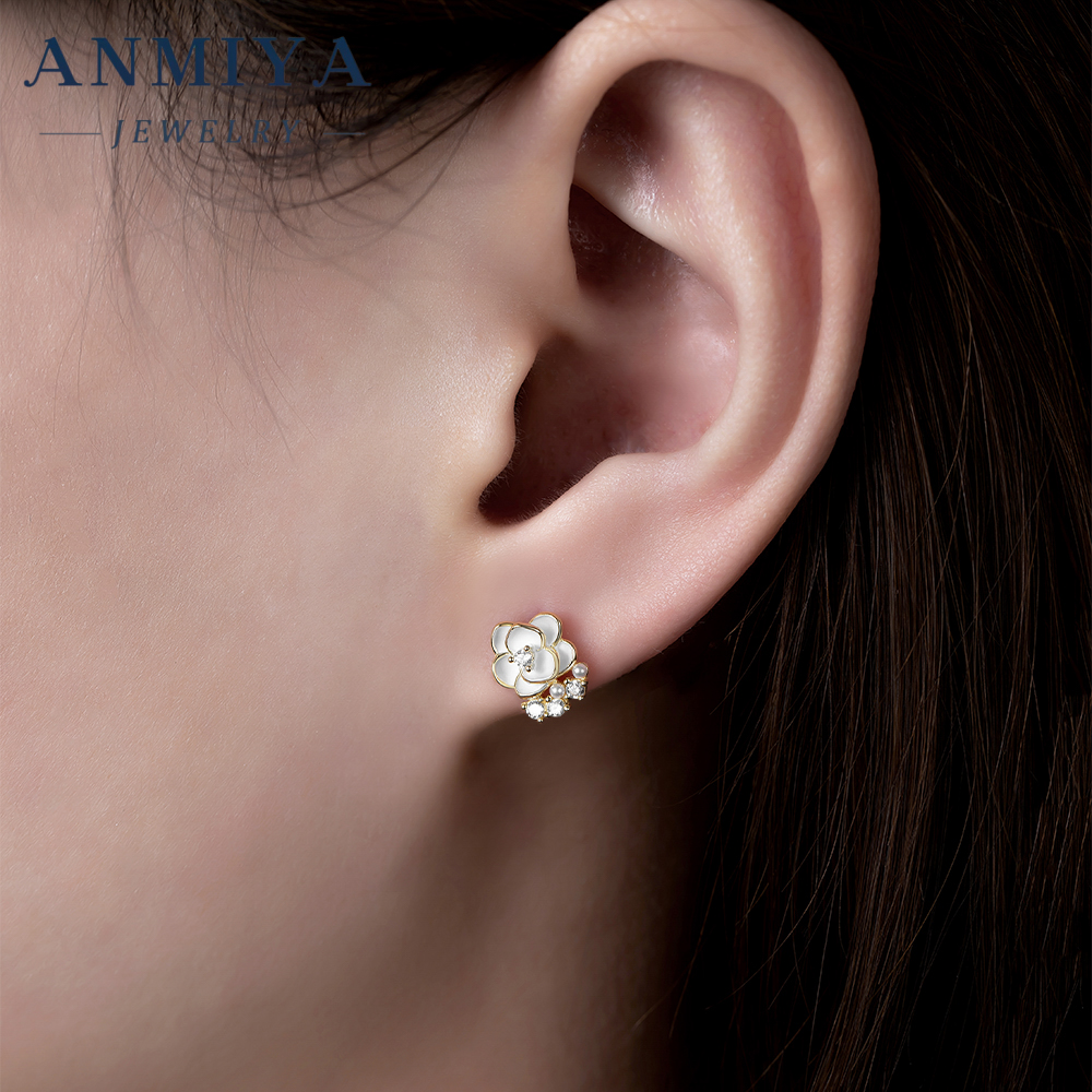 Bohemia Style Flower Motif Silver Jewelry Women's Collection 925 Stud Earring Featuring Zircon Centered Inlay and Pearl Accents