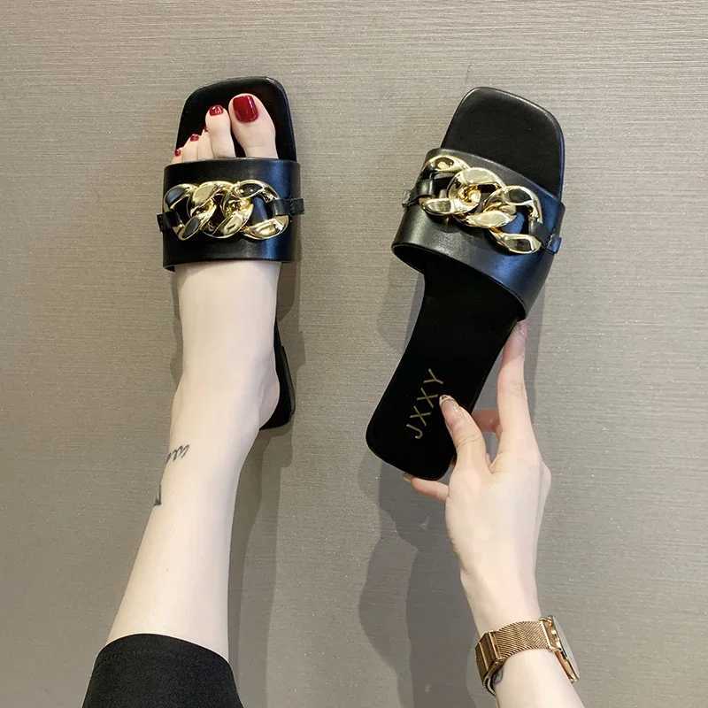 2024 New Fashion Womens Slippers Square Toe Chain Slippers Flat Slide Sandals Beach Flip Flops Metal Decoration Casual Shoes W250704