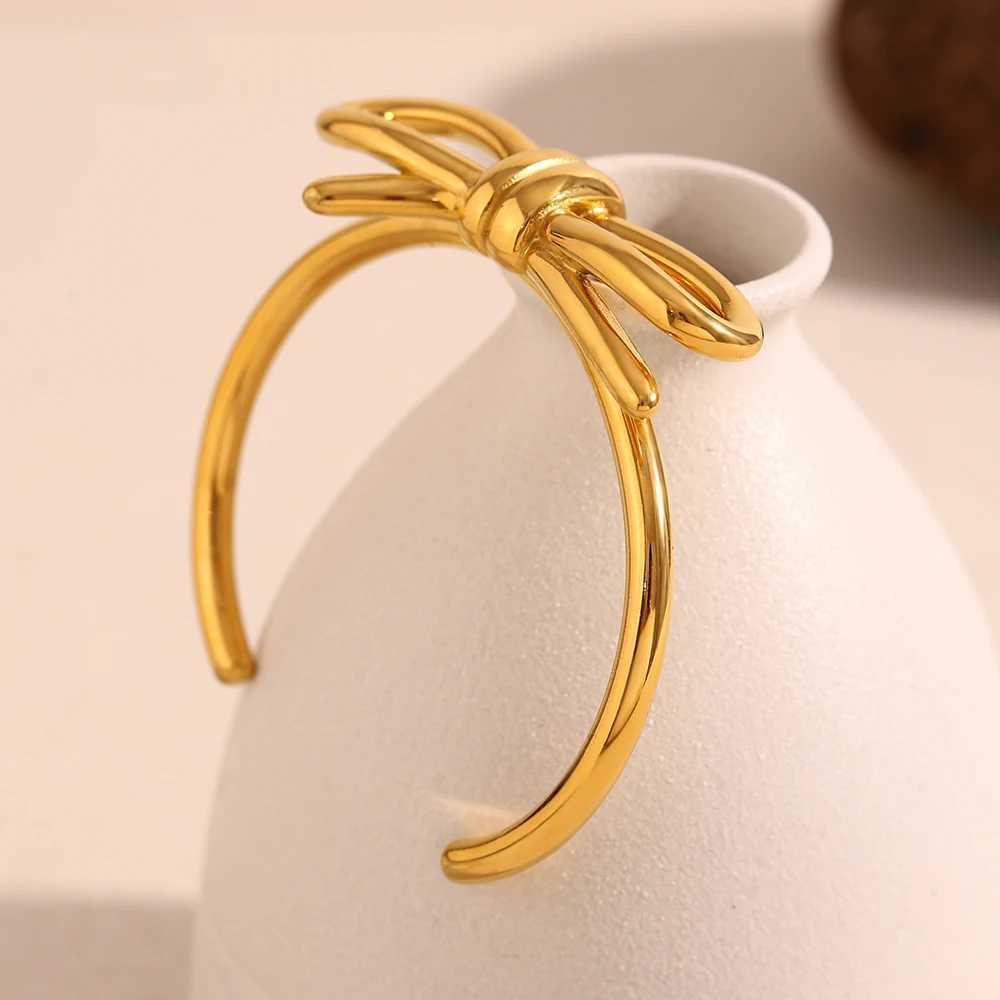 E.B.belle PVD Plated ic Style Bowknot Cuff Bracelet Stainless Steel Smooth Women Girl Fashion Jewelry Accessories Y250704