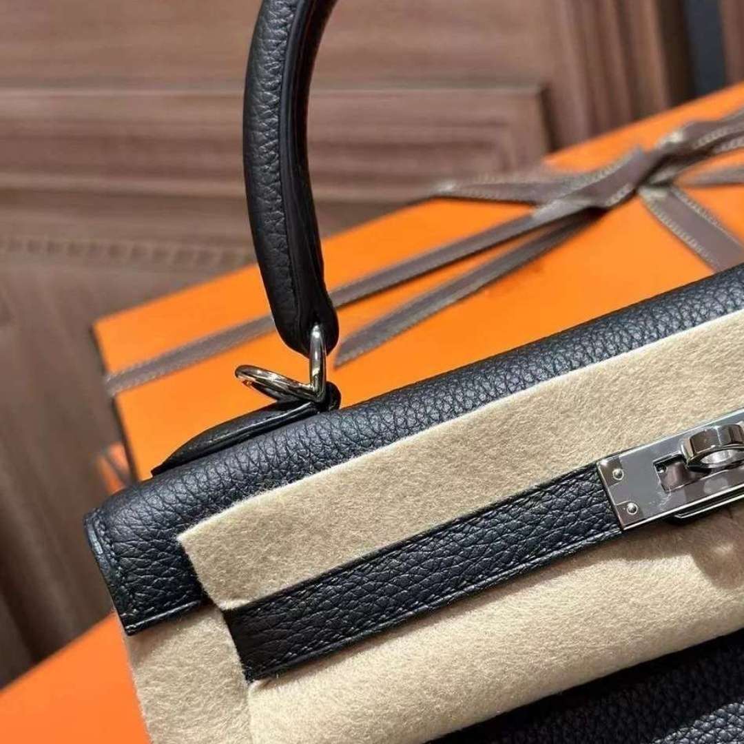 Classic Designer Handbag Luxury Shoulder Bag Flap Bag Fully Handmade Retourne Style Using French Original Togo Leather with 24K True Gold Plating Hardware