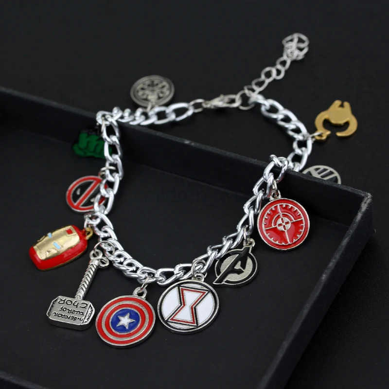 Disney Marvel Movie Peripheral Jewelry Winnie the Pooh Bear The Little Mermaid Moana Stitch Charm Bracelets for Women Girl Gift W20250704