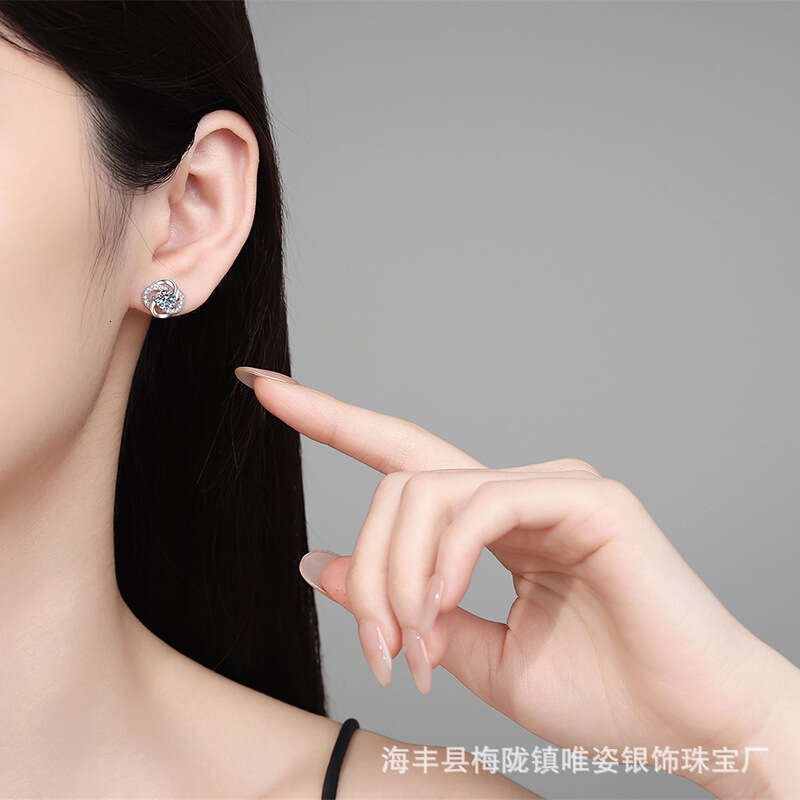 S925 Pure S925ier for Women Four-Leaf Clover Elegant S925imple MoiS925S925anite EarringS925 1e1