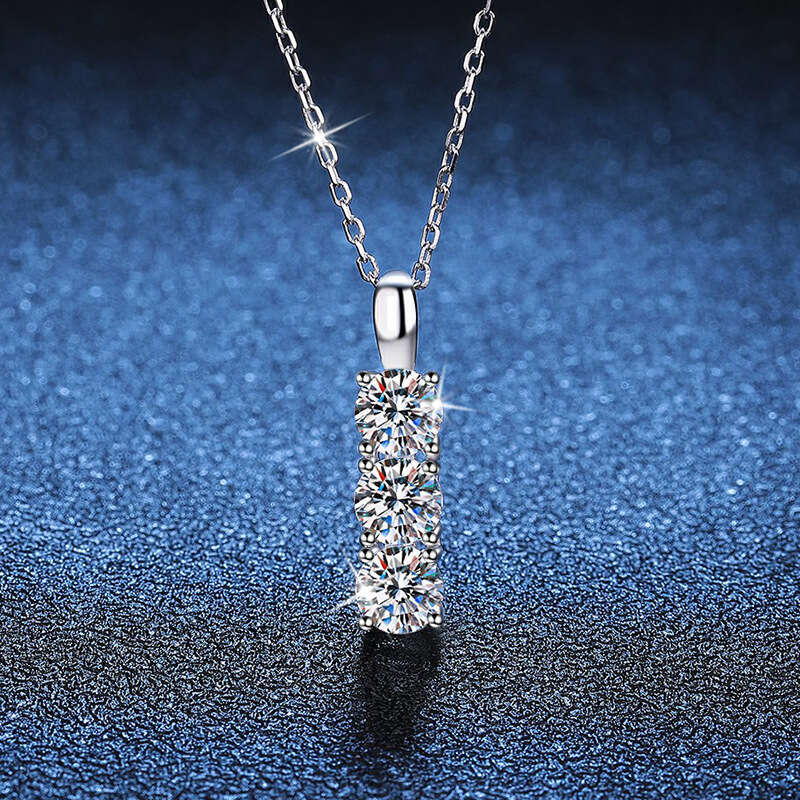 S925 Pure S925ier Pendant for Women Three LiveS925 S925tone S925imple FaS925hion 1.5 caratS925 MoiS925S925anite Necklace 216