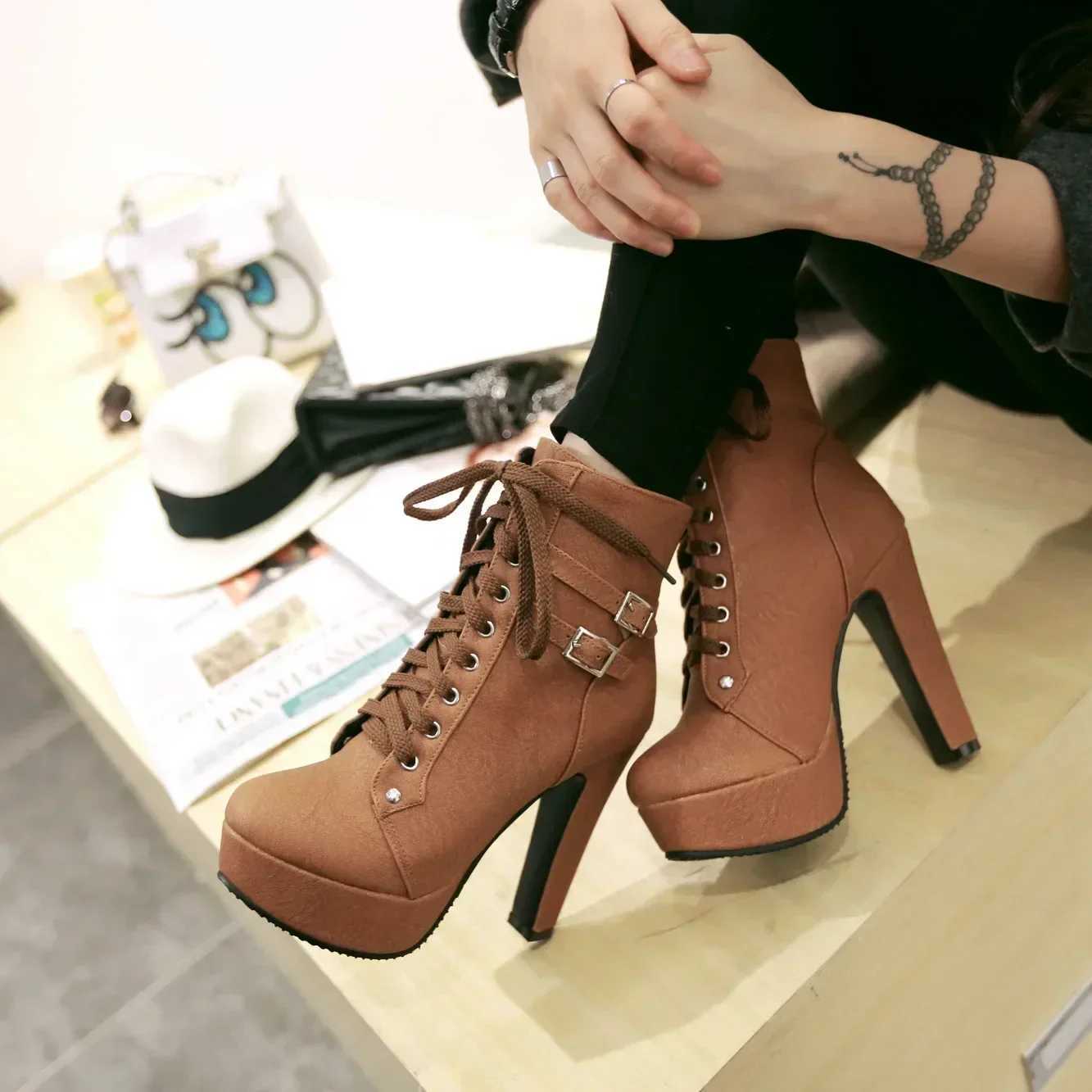 New Womens Pumps Shoes Womens Thick Sole Boots Lace Up Ladies Ankle Boots Comfortable Stiletto Heels Botas Altas Mujer Z250704