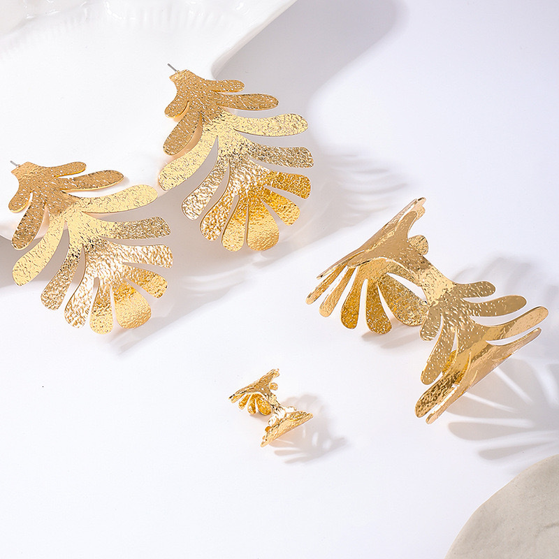 1 of 3 Pieces Earrings Bracelet Ring Set Luxurious Exquisite Trendy Personality