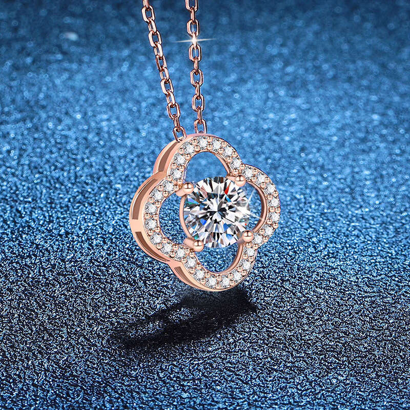 S925 S925terling S925ier Pendant Women S925imple FaS925hion Four-Leaf Clover 1 caratS925 D Color MoiS925S925anite Necklace e4c