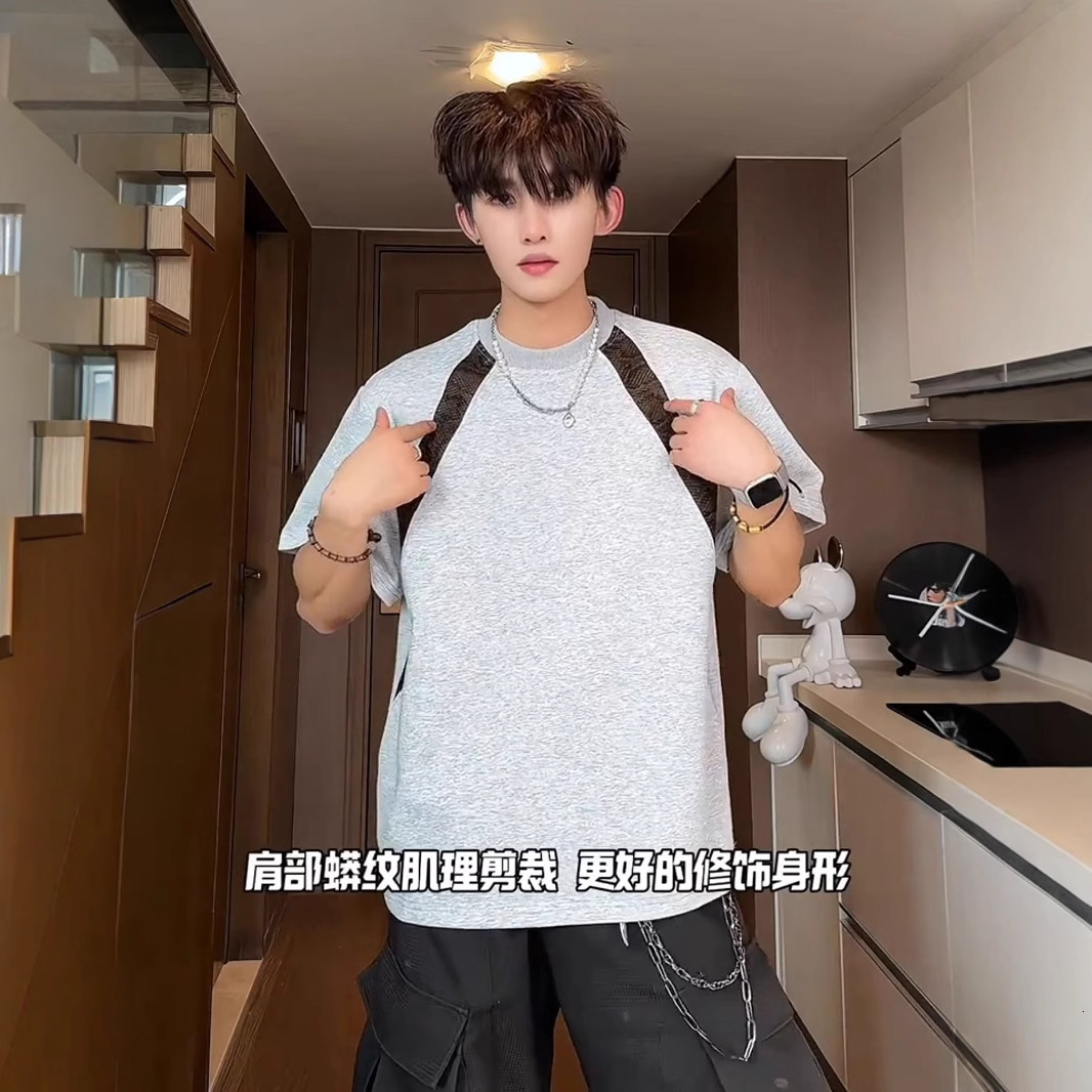 American Style Regular Shoulder Short Sleeve Men's 2025 Summer New Trendy Brand Patchwork Designer Short Sleeves Design T-shirt Boxy Half Sleeve