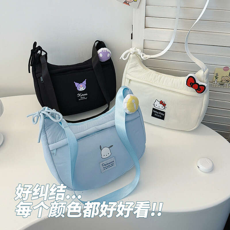 New Large Capacity High Appearance Shoulder Cartoon Cute Bowknot Down Crossbody Bag