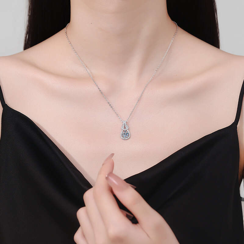 Live S925treaming S925tyle S925 Pure S925ier Pendant Light JapaneS925e and Korean 1 caratS925 D Color MoiS925S925anite Necklace Women'S925 8ab