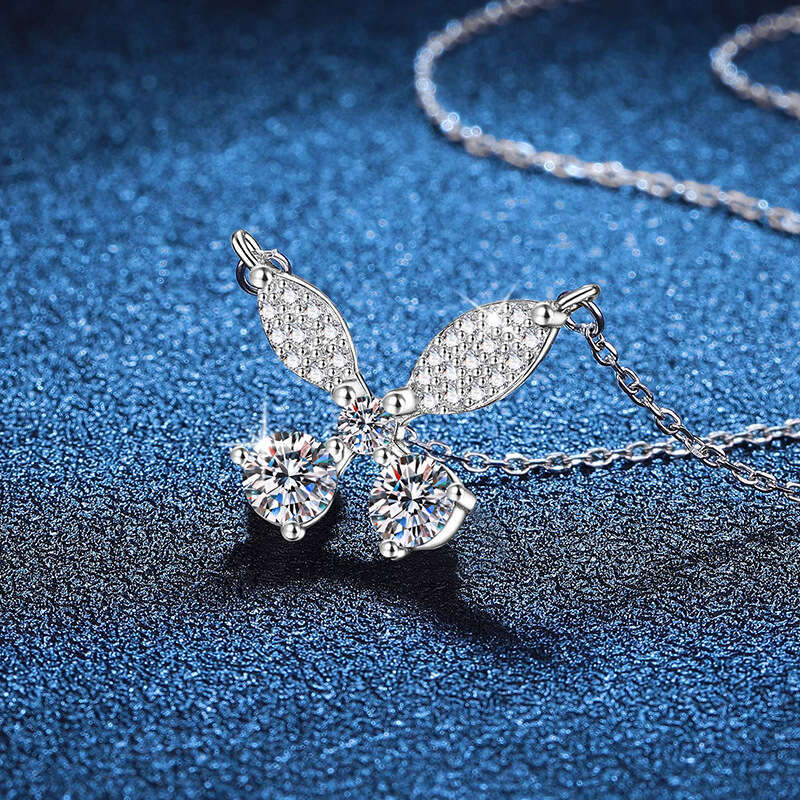 Live S925treaming Pure S925ier Light Butterfly Pendant 1 caratS925 MoiS925S925anite Necklace 5da