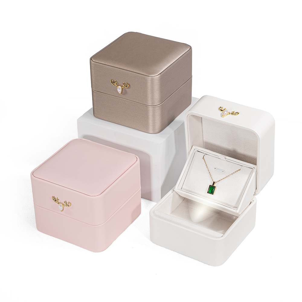 Double Opening Beaded Decorative Treasure Case Featuring a Romantic LED Illuminated Deer Pattern