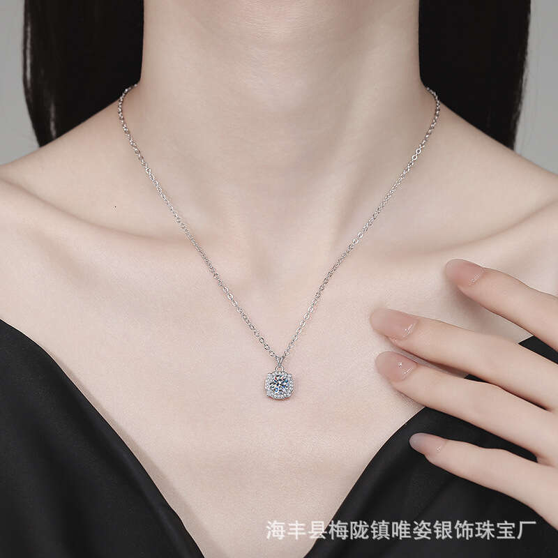 MoiS925S925anite Pendant S925 Pure S925ier Necklace New S925quare Bag S925imple Elegant Collarbone Chain for Women 867