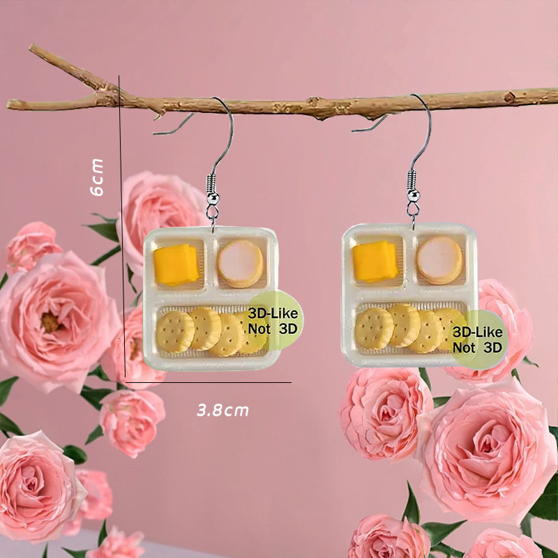 New Geometric Square Soda Cracker Bread Earrings High-end Niche Simulation Design