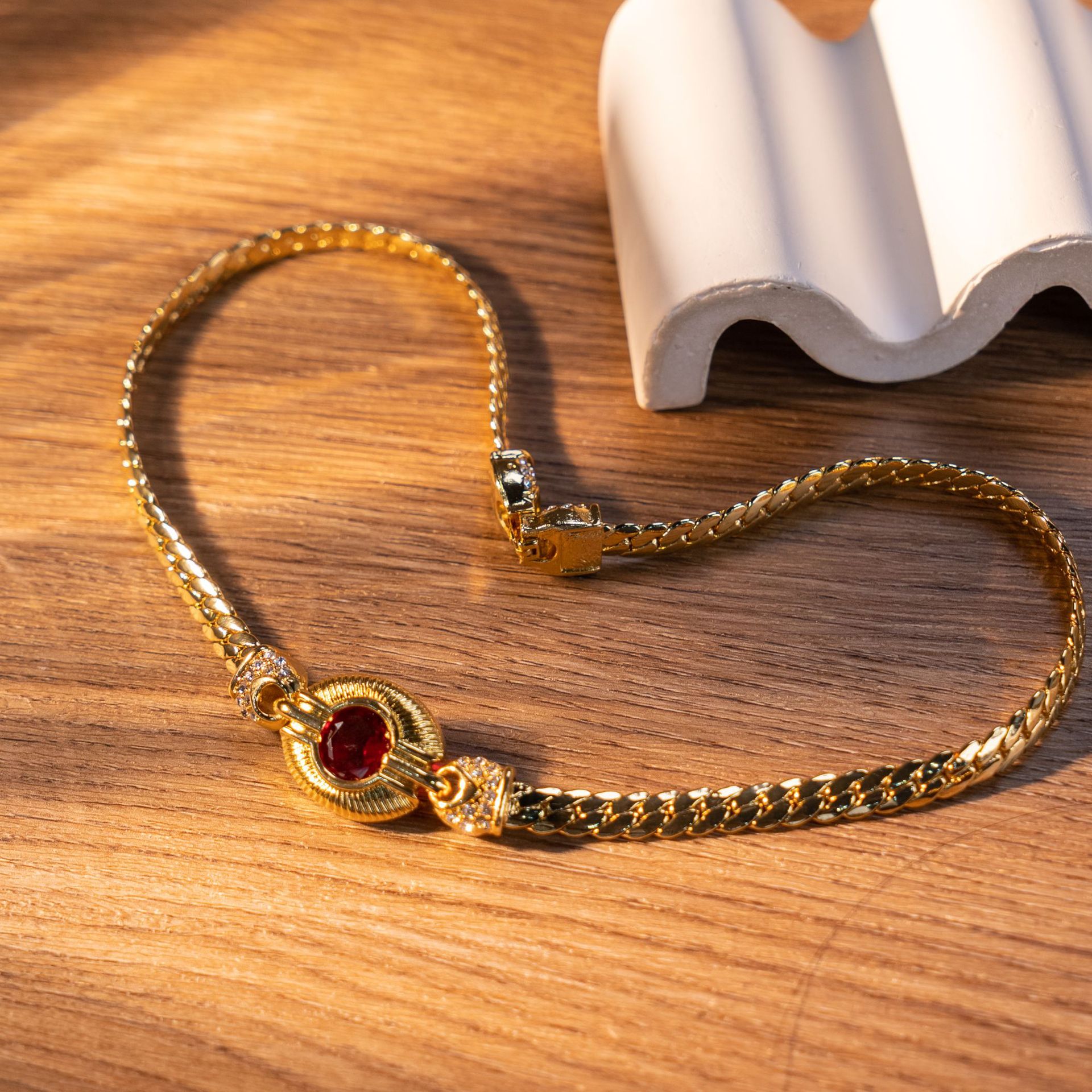 Chic Western Aesthetic Necklace Ensemble Featuring Long-lasting Antique Finish