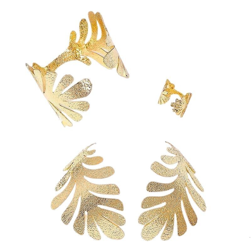 1 of 3 Pieces Earrings Bracelet Ring Set Luxurious Exquisite Trendy Personality