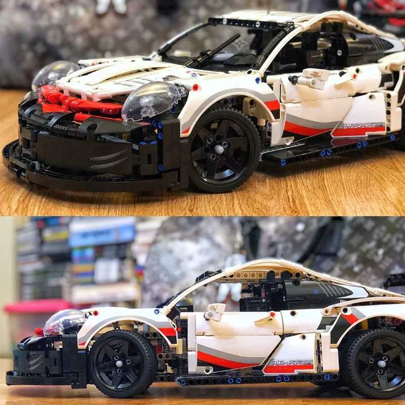 1580+Pcs 1 10 Assembled Building Blocks Rc Car Sports Racing Car Vehicle Electric Remote Control LED Lights Version Optional ToyR250703