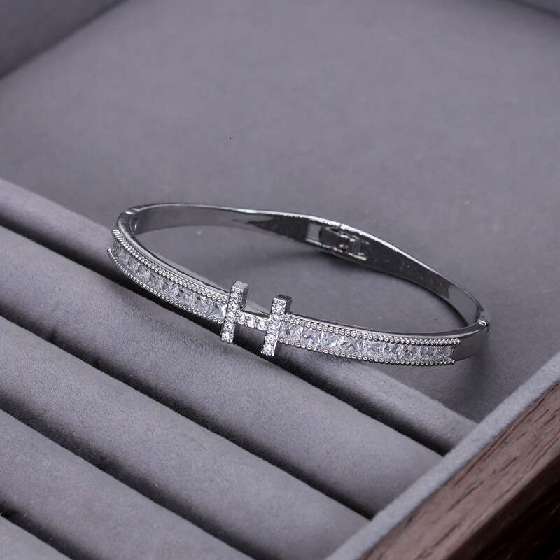 2025 INS new hot selling luxury jewelry designer bracelet with letter H plated 18 gold and diamond studded buckle high-end exquisite and versatile OL 