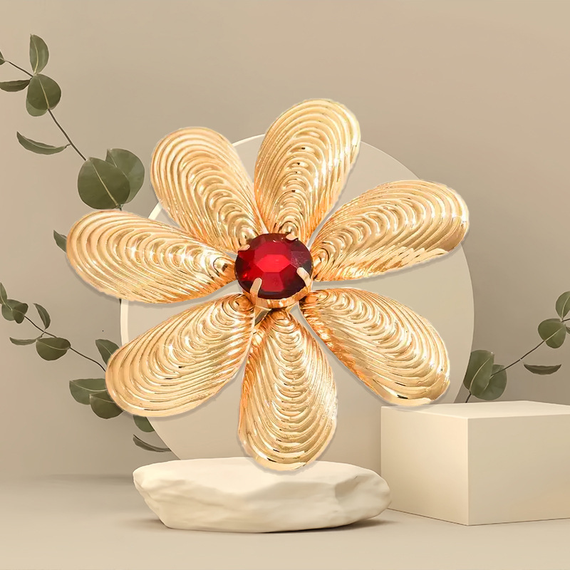 Fashion Exaggerated Flower Ring Elegant Versatile Unique Design Sense Earrings
