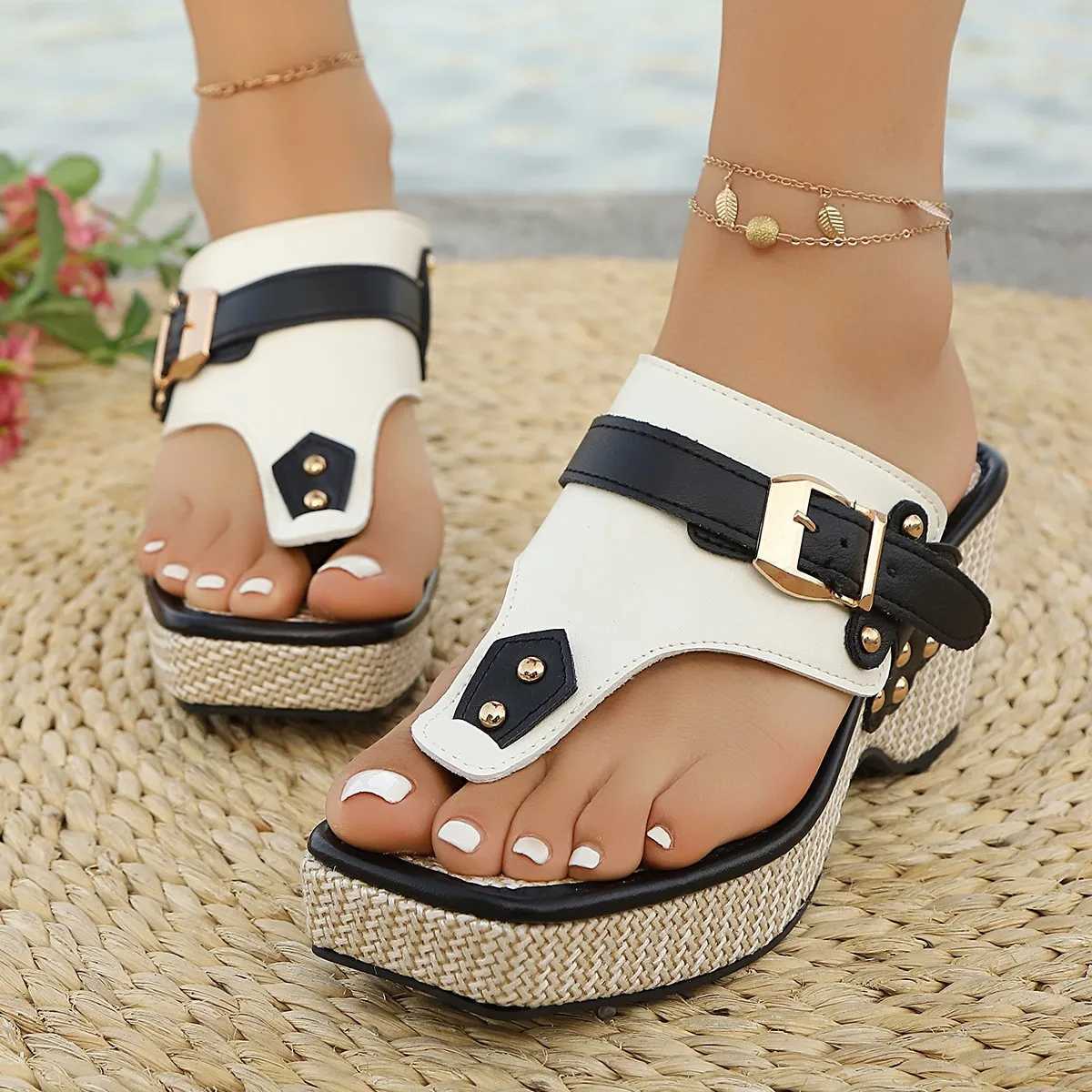 2025 Plus-size Fashionable Summer New Height-increasing Thick-heeled Metal Buckle Slippers with a One-shoulder Beach Flip-flops W250704