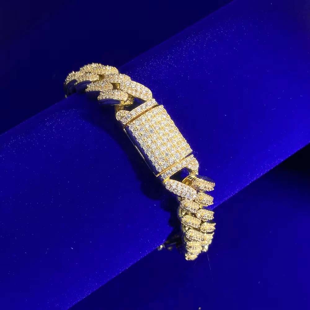 New Luxury Hip Hop Jewelry 12MM Iec Out Vvs D Moissanite Diamond 925 Silver Cuban Chian Bracelet for Men