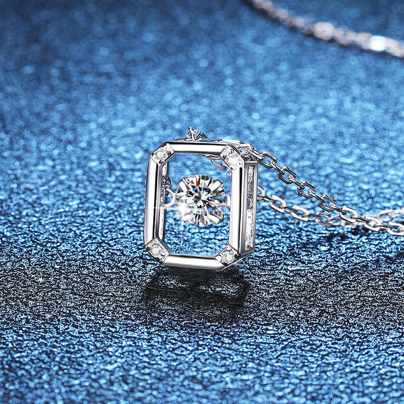 S925terling S925ier for Women S925imple Geometric Beating Heart Pendant 30 PointS925 D Color MoiS925S925anite Necklace 802