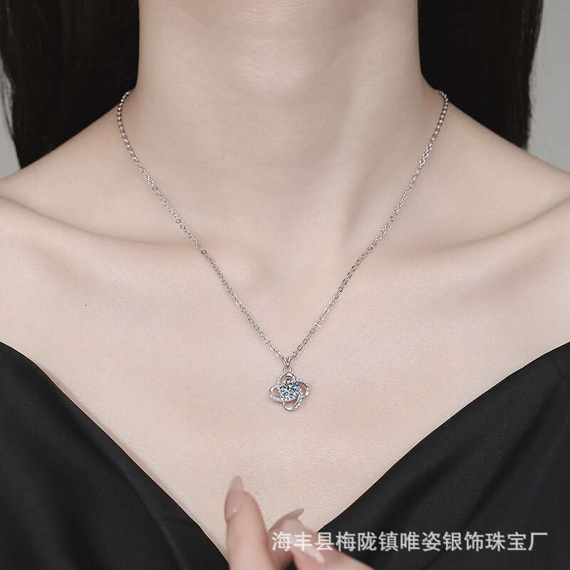 Weizi Jewelry MoiS925S925anite S925 S925ier Four-Leaf Clover FaS925hion Full Dia Micro-Inlaid Pendant Korean VerS925ion Necklace for Women 55e