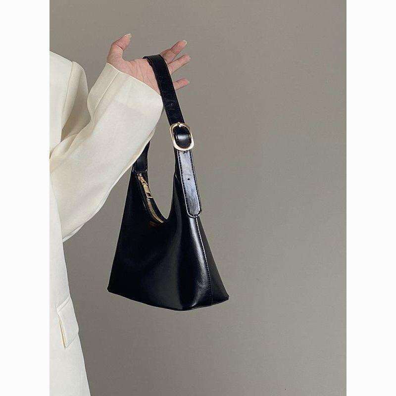 Black High-Quality Texture Underarm 2025 New Korean Ins Niche Design Versatile Shoulder Bag Handbag for Women