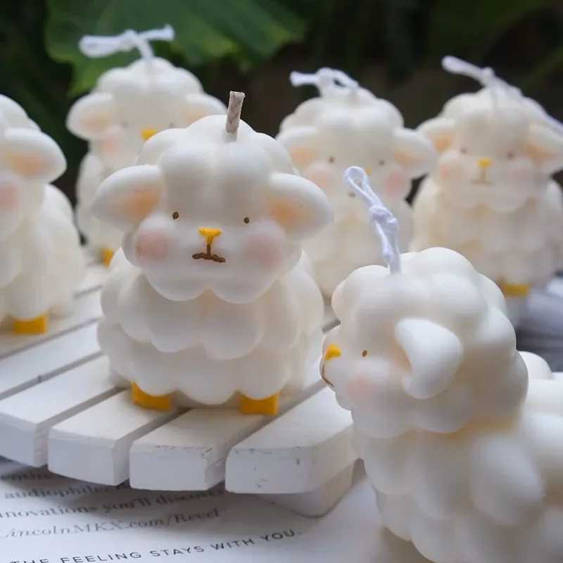 ute Sheep Modeling Aromatherapy Candle Creative Wedding Companion Gift Cute Gift Room Decoration Home Accessories W250704