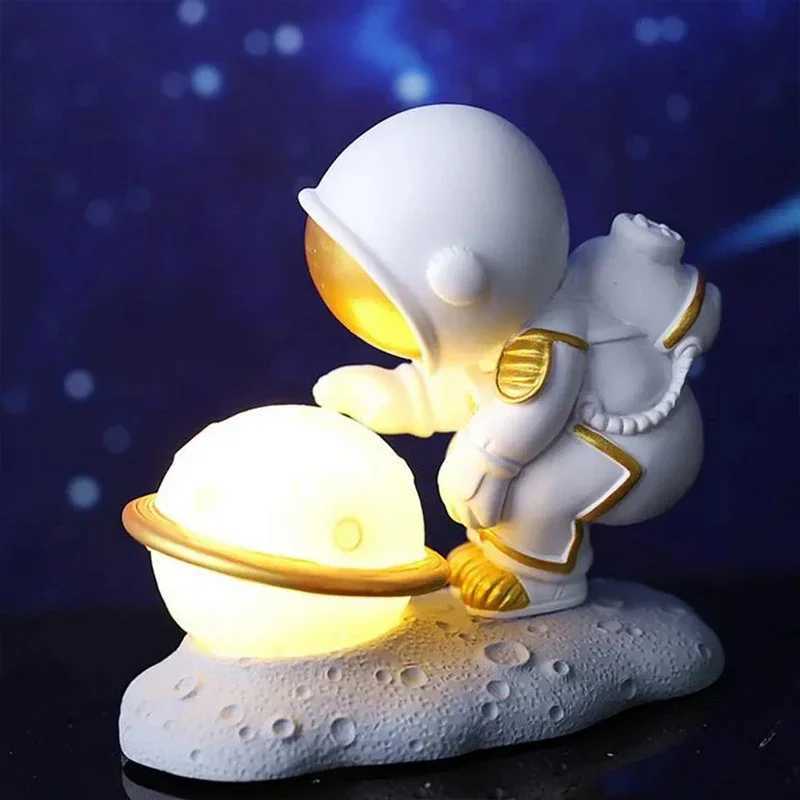 Astronaut Night Light Baby Sleeping Bedside Night Lamp Resin Cartoon LED Night Lamp Soft Lighting Table Lamp Birthday GiftXJ250703