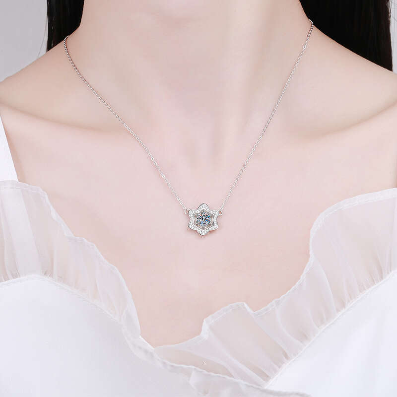 S925 Pure S925ier D Color 1 caratS925 Plated Camellia Pendant MoiS925S925anite Dia Necklace for Women 86e