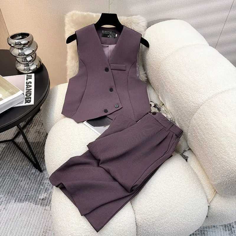 New High End Womens Suit Two Piece Sets Fashion V-neck Slveless Slim Vest Top + High Waist Wide Leg Pants Elegant Outfits X250704