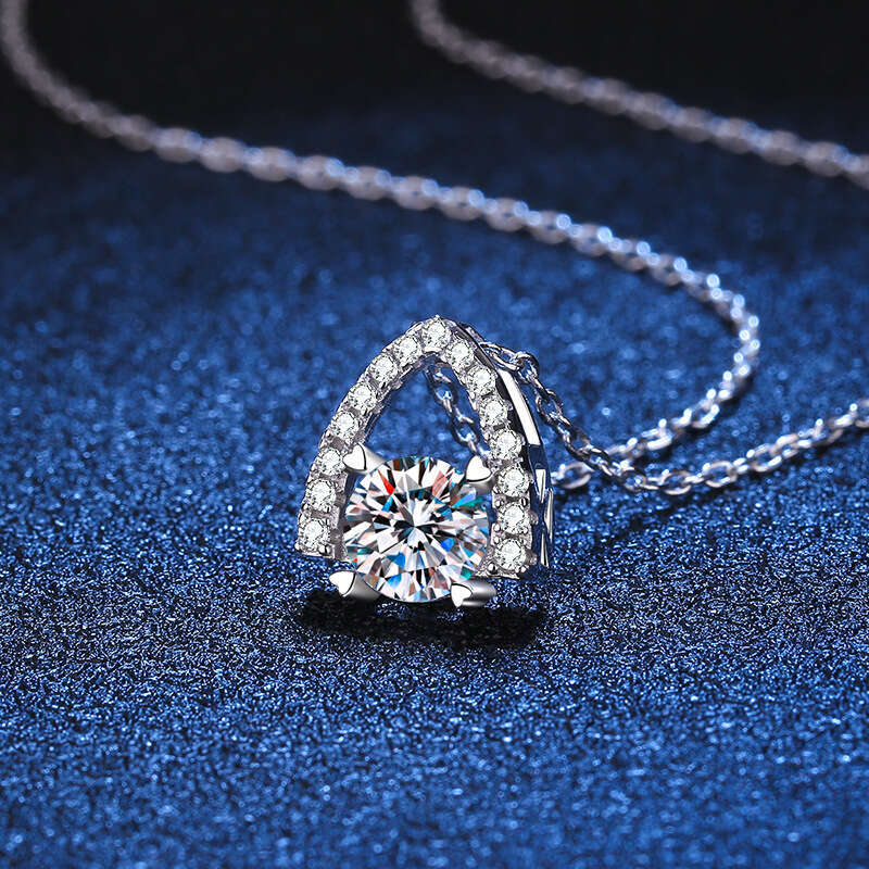 Live Chain S925 Pure S925ier Full Inlaid Heart Iron Tower Plated PT950 MoiS925S925anite Dia Necklace for Women 094