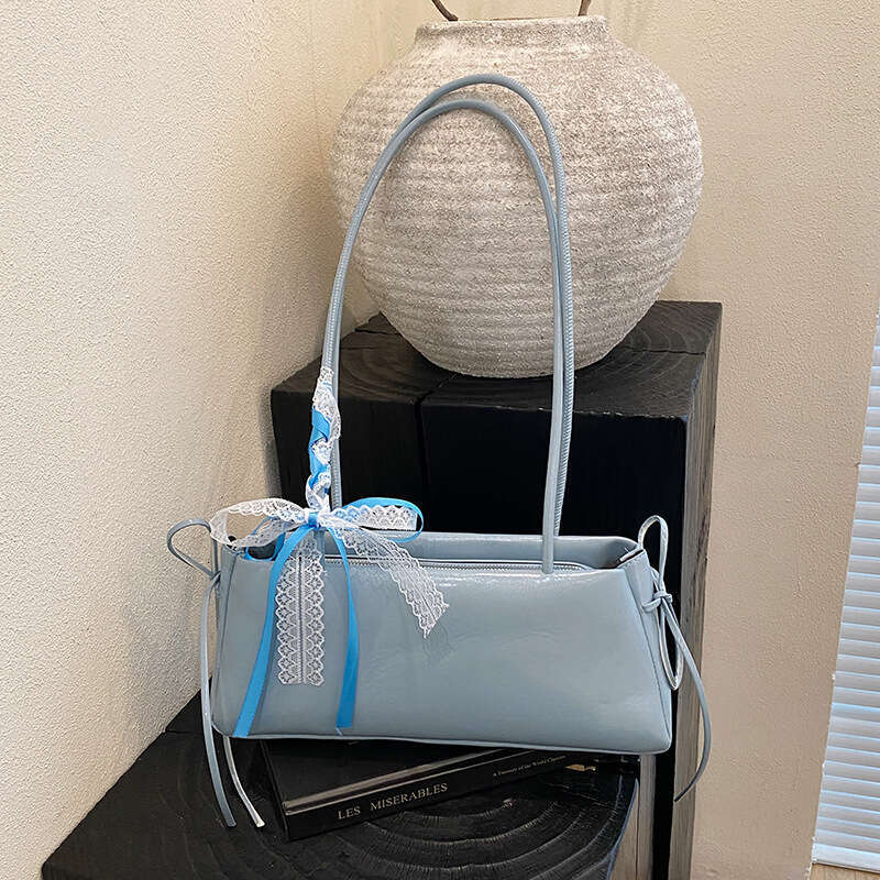 Korean Niche Fashion Underarm for Women 2025 New Simple Stylish Bowknot Shoulder Versatile Commuter Bag