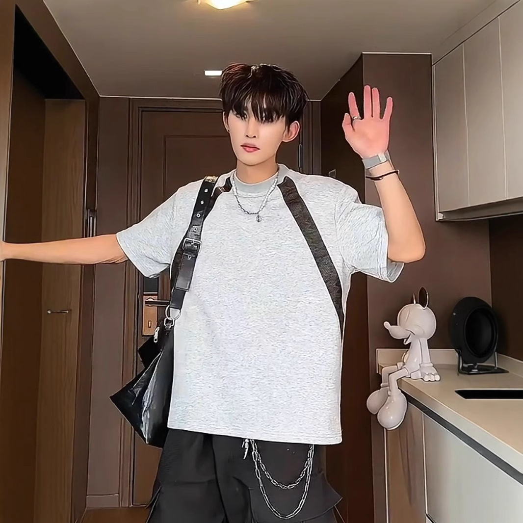 American Style Regular Shoulder Short Sleeve Men's 2025 Summer New Trendy Brand Patchwork Designer Short Sleeves Design T-shirt Boxy Half Sleeve