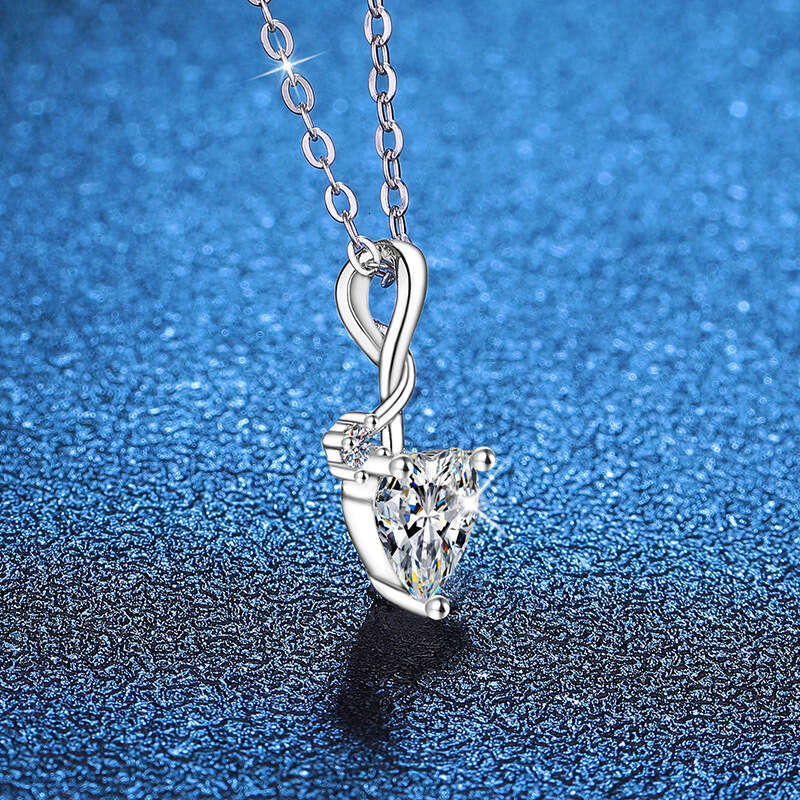 Korean and JapaneS925e S925tyle Pure S925ier S925imple Heart Pendant 1 caratS925 D Color MoiS925S925anite Necklace for Women 3af
