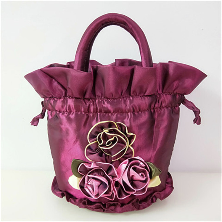 2025 Designer's New Phone Bag Coin Wallet Evening Dress Bag Women's Handbag Makeup Bag Flower Bucket Bag Handmade Women's Bag