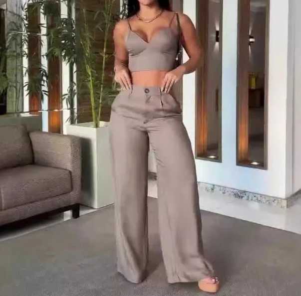 Sexy Hot Girl Two Piece Set 2024 Summer Sexy V-Neck Strap Slveless Elastic Tank Top High Waist Wide Leg Pants Set Womens Set X250704