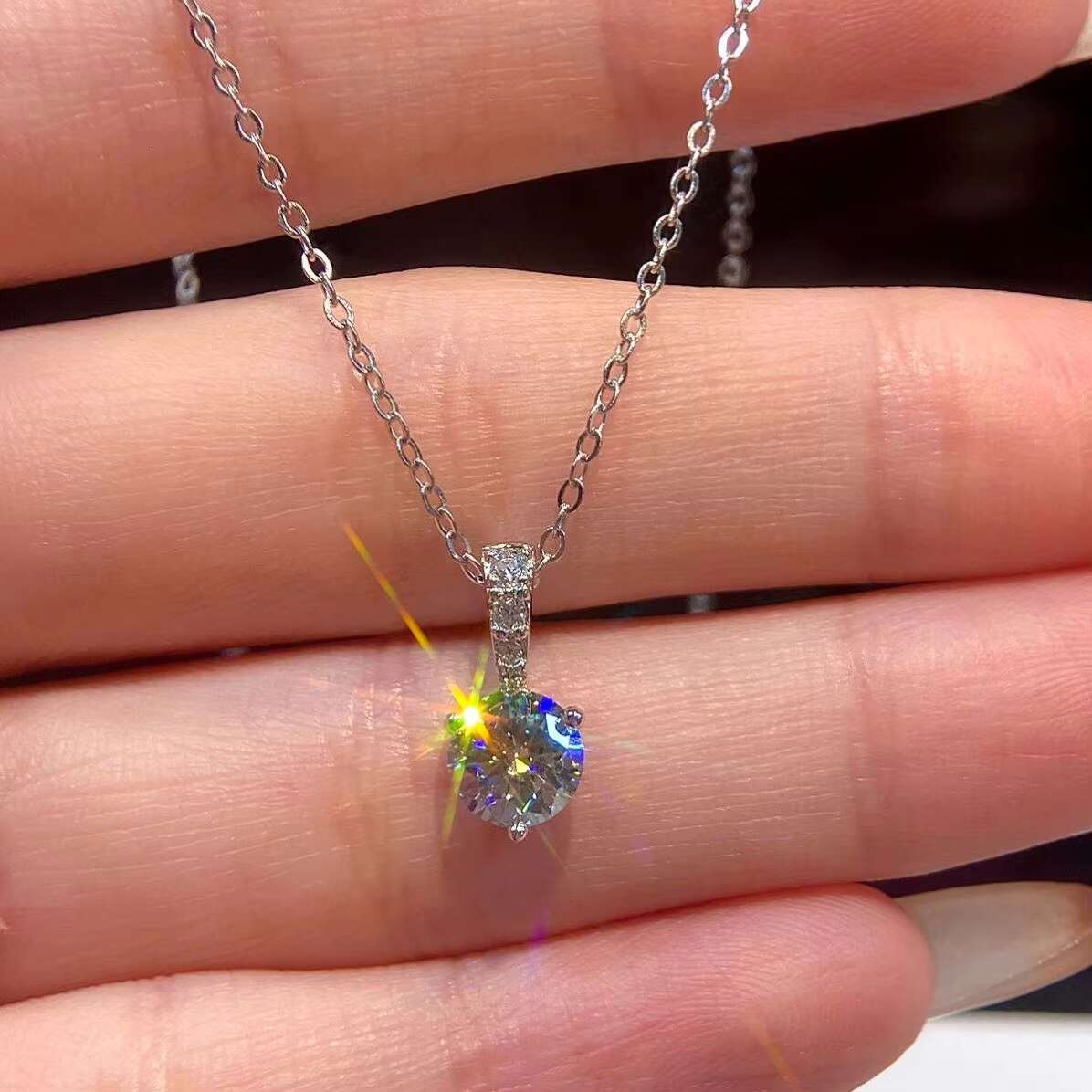 Stylever Real 1 Ct Round Moissanite Diamond Gemstone Pendant Necklace for Women 925 Sterling Silver Engagement Jewelry Gifts