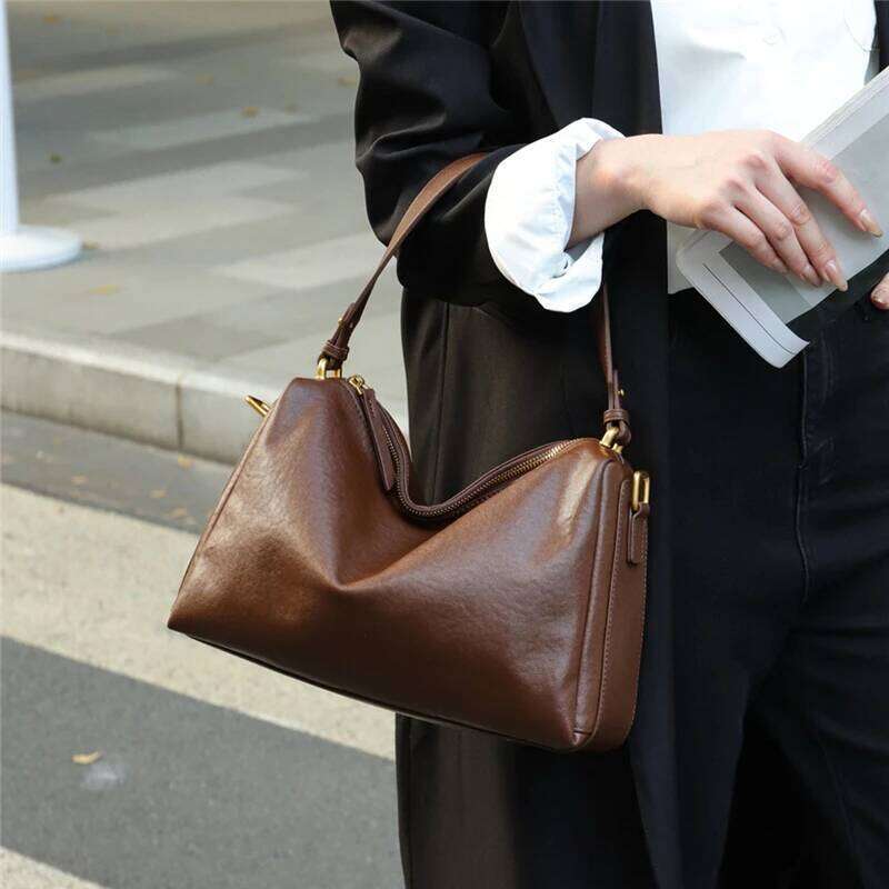 Luxurious designer 2025 fashion style, Hifashion 100% genuine leather underarm shoulder bag, crossbody bag, top handle, women's handbag.