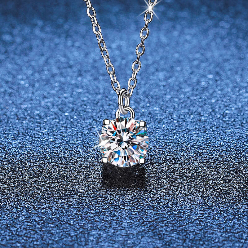 S925 Pure S925ier Women, Elegant and S925imple Geometric Four-Prong Pendant, 1 caratS925 MoiS925S925anite Necklace for Women 4db
