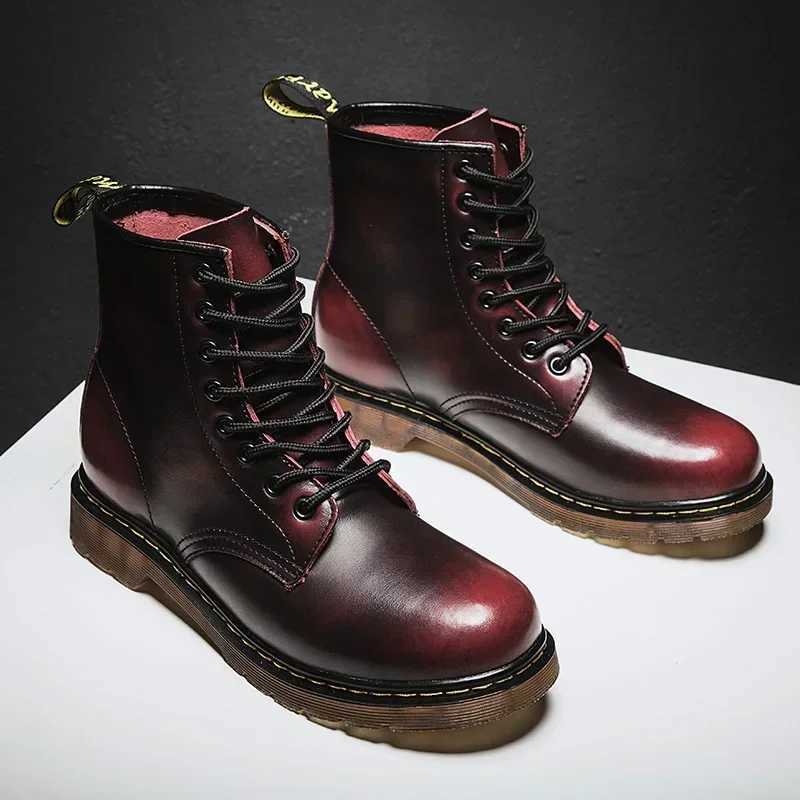 New Couple Boots Genuine Leather Motorcycle Shoes Breathable Waterproof Anti-Slip Warm Cotton Mens Womens Fashion Ankle Boots Z250704