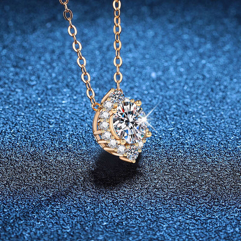 Weizi S925 Pure S925ier Pendant Women Rugby 1 caratS925 D Color MoiS925S925anite Necklace 4e8